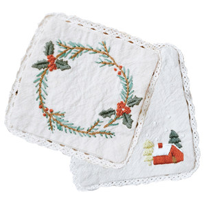
Christmas wreath cottage Embroidery DIY material bag kit Coaster gift Student hand job