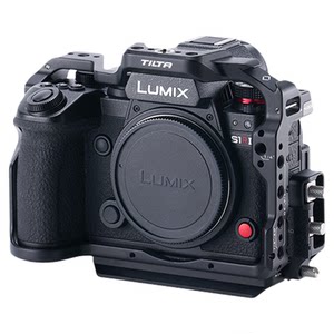 
TILTA iron head rabbit cage suitable for Panasonic S1R II full cage camera expansion frame kit LUMIX S5 II/S5 IIX/G9 II cage vertical shot portable live shooting camera accessories