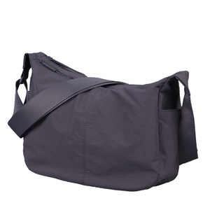 
Men's Crossbody Bag 2026 New Shoulder Bag Men's Waterproof Lightweight Large Capacity Commuting Bag Travel Outdoor Sports Bag