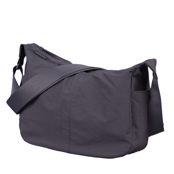 
Men's Crossbody Bag 2026 New Shoulder Bag Men's Waterproof Lightweight Large Capacity Commuting Bag Travel Outdoor Sports Bag