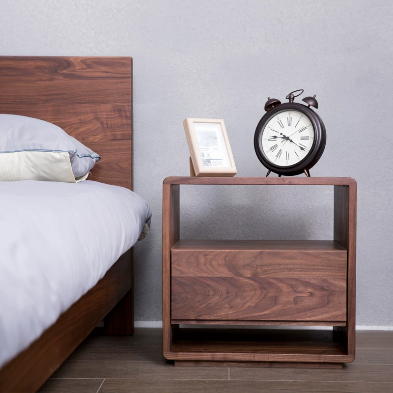 Nordic oak bedside table simple modern walnut bedside table all solid wood side table Japanese cherry wood storage cabinet