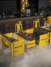 Кожаный диван