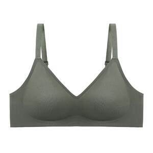 Girls' lingerie with a beautiful back, no marks, no steel rings, and a small chest gathered together in summer. Thin, breathable, large chest, small sports bra
