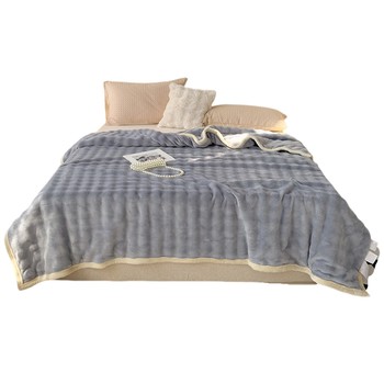 [A -class blanket quilt dual -use] Thick blanket

