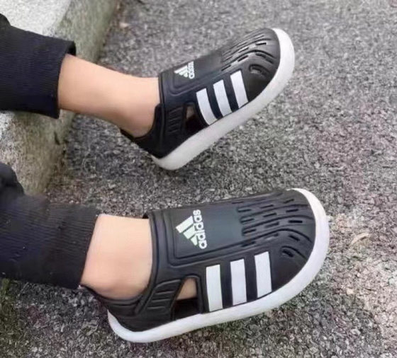 Adidas Water Sandal儿童飞机头 防撞击透气休闲运动凉鞋GW0384