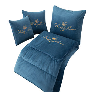 Class A baby velvet pillow is thickened and aggravated.
