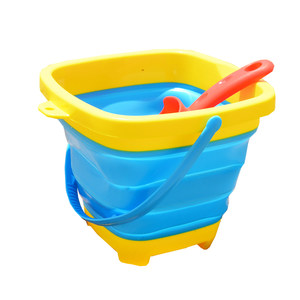 Beach toy set can fold the portable children's bucket seaside small shovel digging sand to play water to play sand tools to catch the sea