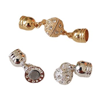 Small square scarf and scarf connecting buckle