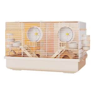
The double room of the hamster cage is separated, one male and one female. The two golden bears share the same cage and a large space dedicated to blind dates.