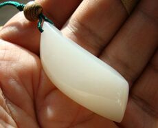 Украшения на шею 青海玉（淡糖白玉---野牛沟老料）----挂件---9#。