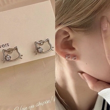 Kitty Cat Earrings Women's Football Silver Advanced Sensory Earhole Earrings 2023 New Popular