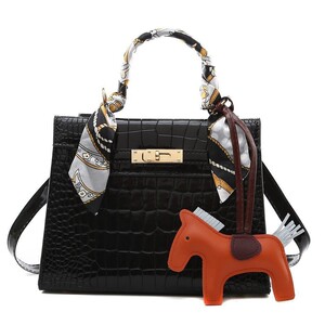 
Wedding bag for women bridal platinum bag red crossbody handheld women's bag 2026 new trendy large capacity shoulder bag