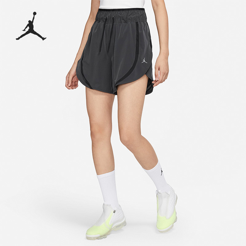 Nike/耐克官方正品Air Jordan女子运动休闲宽松短裤DQ4456-010