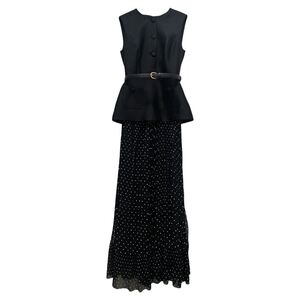 
2026 new women's French retro temperament round neck sleeveless fake two-piece dress black polka dot pleated long skirt