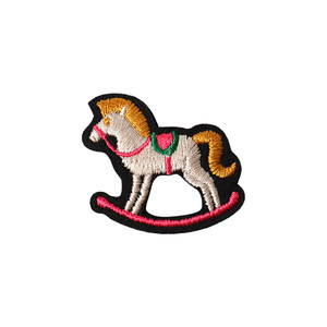 
Exquisite and cute design niche Japanese brooch cartoon embroidered clothes pin accessories badge fabric decorations