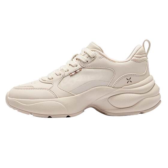 
Hongxing Erke Xiangyang casual shoes spring new women's shoes thick-soled all-match sports shoes soft-soled leather surface height-increasing shoes
