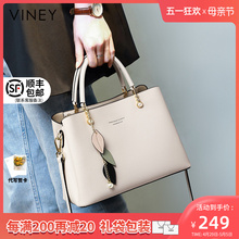 Fashionable and versatile leather handbag for women