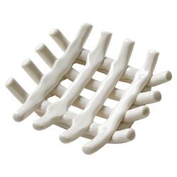 Nordic style hollow ceramic bathroom soap drain