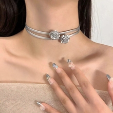 Silver rose collarbone chain, sweet and cool double layered, cool and cool, niche necklace, choker pure desire spicy girl high-end collar