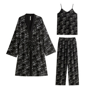 Jialefen pajamas women's pajamas, spring and autumn models Modal long -sleeved retro -style retro -style long camisole three -piece suit
