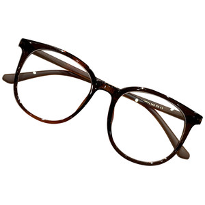 Ultra -light glasses women can be equipped with close -ups, cold tea color, 颜 超 large frame shows face small eyes square face mirror frame
