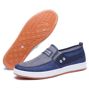 Beef tendon bottom spring and summer old Beijing cloth shoes soft soles comfortable men's canvas shoes flat bottom leisure anti -skids low help versatile shoes
