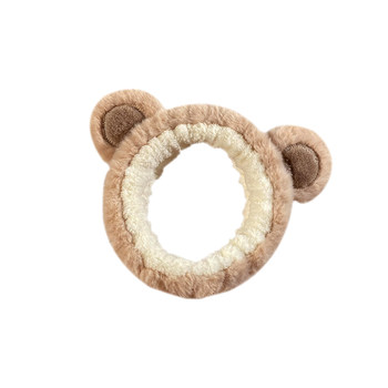 Apply a mask for face washing hair band