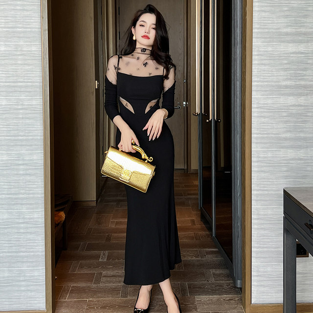 Sexy hollow, careful machine black turtleneck dress in the bottom of ...