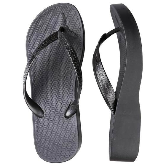 hotmarzz black ma thick-soled heel flip flops for women in summer wear anti-slip foot white beach sandals on the beach outside