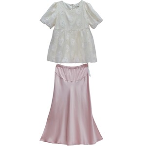 
Fashionable maternity wear 2026 summer new style square collar temperament short-sleeved top solid color slit skirt women's two-piece set