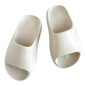 Children's coconut slippers wearing EVA on the outside and touching the shit-like children's thick-soled sandals for boys indoor four seasons beach trendy brand
