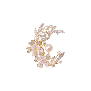 Laurel goddess chest needle elegant temperament, natural pearl, natural pearl, cherry jacket jacket coat neckline decoration