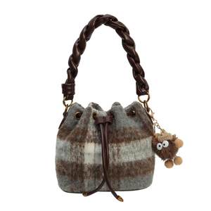 
High-end retro woolen plaid bag for women in autumn and winter new textured portable bucket bag versatile one-shoulder crossbody bag