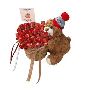 
Queen's Day Handmade DIY Material Pack Strawberry Bear Hug Bucket Birthday Gift for Girlfriend Doll Flower Basket Bouquet