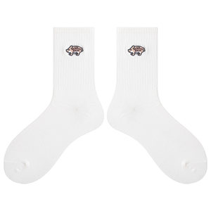 The socks that can get the ball, cartoon embroidery, pig in stockings, men and women couple socks
