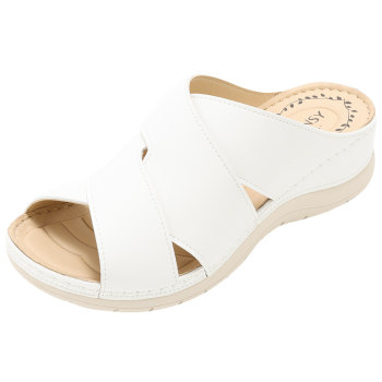 [63-year-old Japanese brand] Thick-soled versatile sandals