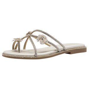 
Hot Wind Flat Sandals Women's 2026 Summer New Rhinestone Flower Sandals Silver Versatile Fashion Sandals