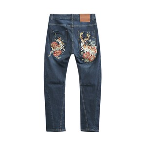 
ONIARAI/Ghost Wash Autumn Mud Stick Blue Nara Deer Embroidered Men's Straight Embroidered Jeans 20N0644