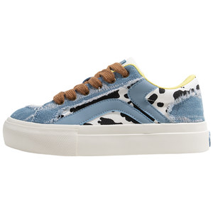 
Tuopin Cow Pattern Sneakers Women's 2026 Winter New Yuanyang Shoes Casual and Versatile Plus Velvet Denim Blue Canvas Shoes