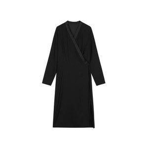 
LESS spring and autumn mulberry silk dress women's commuting design long-sleeved V-neck overlapping black long skirt 2O8G14720