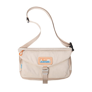 Handsome! Japanese Gauding Genuine ~ Fried Street Bag ~ Fighting Super Light SUN Men and Women's Back Tide Pack ~ Cross -body shoulder versatile