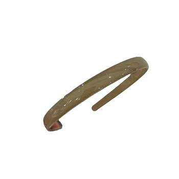 
Acrylic headband for women to wash their face and press the hair without tying it