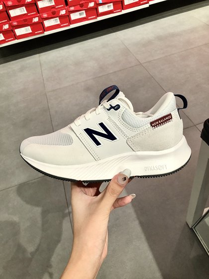 New Balance NB 男女同款 900 2E宽休闲透气运动跑步鞋  UA900CR1