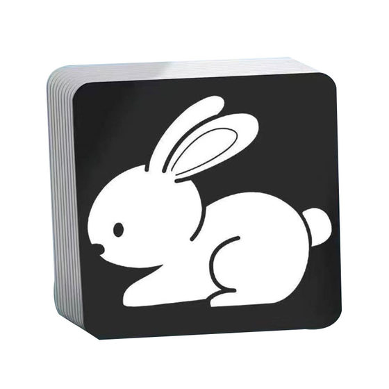 Black and white baby early education card card newborn baby toys 0 to 3 months baby pursuit color card training