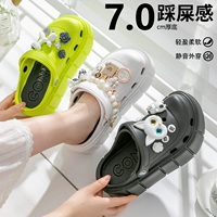 Мультяшные летние нескользящие тапочки в стиле Crocs, ультрамягкие женские босоножки на платформе, подходят для носки на улице, популярно в интернете, закрытый носок