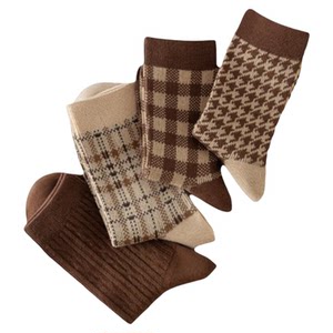 Caramella袜子2026秋冬新款男女士复古格纹双针中筒袜舒适透气棉