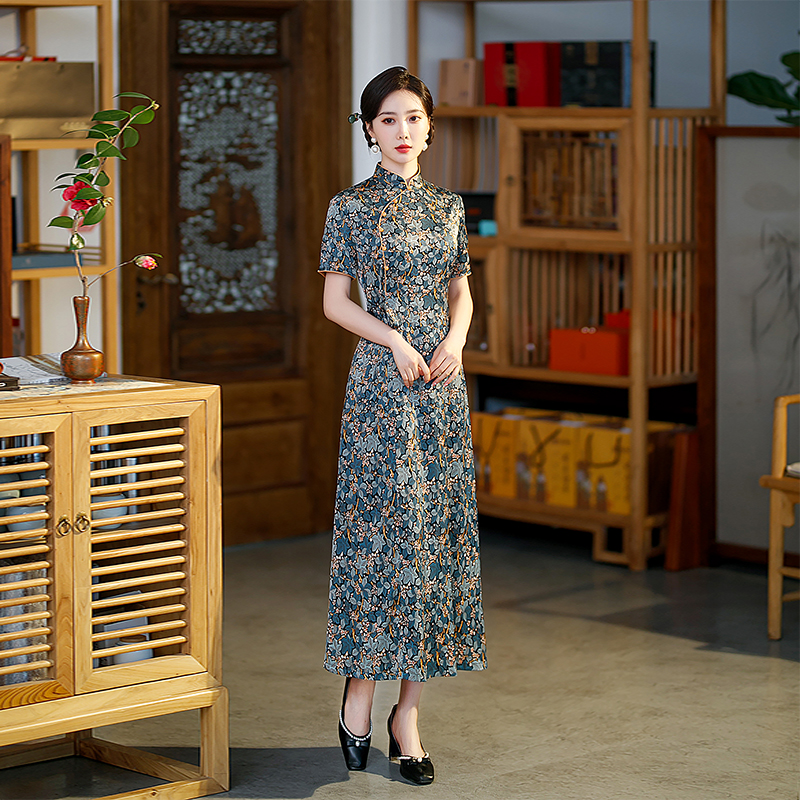 Spring retro cheongsam, lightweight fitted dress, long long skirt