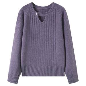 
Mutu French style V-neck red sweater for women 2025 new winter design niche hollow knitted top