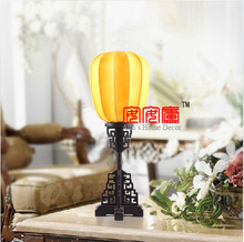 An Anlu Creative Chinese Retro Wedding Lighting Decoration Bedroom, Living Room, Bedhead Fabric Art Winter Melon Solid Wood Carving Table Lamp
