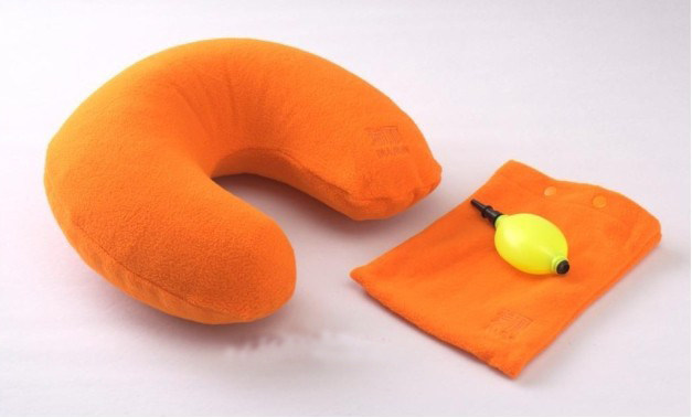 ຮັບຟຣີ Ruili Yiren ໝອນຄໍທີ່ມີສີສັນຫຼາກຫຼາຍແບບແຟຊັນ ໝອນ U-shaped inflatable pillow